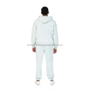 ชุดกีฬาผู้ชายสไตล์เรียบง่ายคุณภาพสูงแบบกำหนดเอง ปี 2026 ชุดออกกำลังกายแบรนด์ดังพร้อมโลโก้แบบกำหนดเองสำหรับผู้ใหญ่ ปี 2026 - Product Image 5