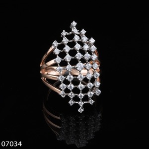 Bague Halo Premium DVINS JEWELS de Luxe pour Femme, Certifiée IGI, Plaqué Or 18K, Diamant de Laboratoire Taille Brillant Entièrement Pavé - Product Image 4