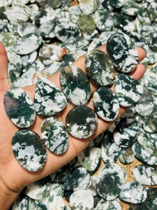 Venta al por mayor de cabujones de ágata natural de grado AAA de 20 mm, formas mixtas sueltas para la fabricación de joyas, certificados por terceros, sin tratamientos. - Product Image 3