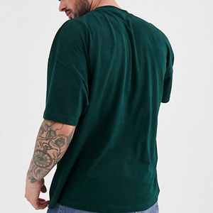 T-shirt long et ample pour homme, de haute qualité, à manches courtes, avec encolure étendue, en coton écologique et à séchage rapide - Product Image 2
