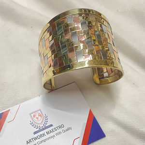 Bracelets manchette faits main en cuivre pur et laiton – Accessoires de mode tendance pour la santé de la peau, le yoga et le soulagement du stress - Product Image 1