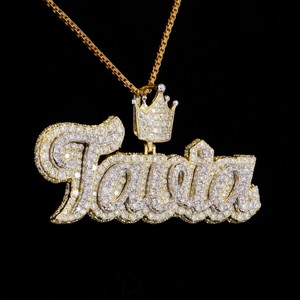 Collar con Colgante de Nombre Personalizado con Incrustaciones de Moissanita Tania, Plata de Ley 925, Estilo Hip Hop, Letra Personalizada - Product Image 1