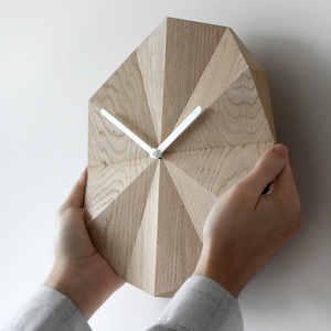 Horloge murale en bois minimaliste, horloge décorative moderne en bois pour la maison, le bureau et le salon, décoration murale contemporaine unique - Product Image 6
