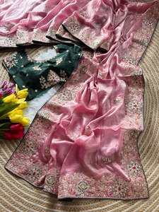Elegante Saree Festivo en Seda Sintética con Bordado Pesado y Motivos Decorativos - Product Image 4