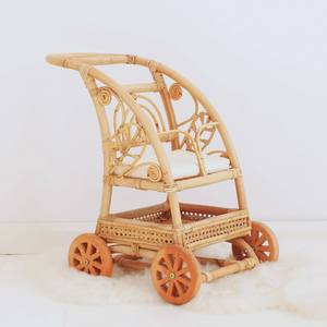 Chariot de poussée en rotin pour bébé, jouets en bois, landau fait à la main pour poupées de qualité supérieure - Product Image 1