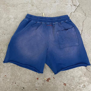 Pantalones Cortos de Algodón Personalizados con Lavado Ácido, Parches Bordados, Dobladillo sin Rematar, Corte Desgastado y Efecto Descolorido por el Sol para Hombre - Product Image 4