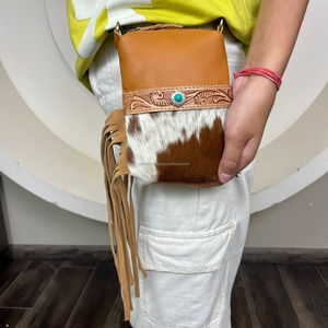 Fábrica al por mayor precio bajo moda mano tooled cuero de vaca teléfono celular bolsa para motocicletas riñoneras flecos riñoneras - Product Image 4