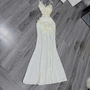 Robes de soirée sexy pour femmes, style princesse, taille naturelle, coupe ajustée, sans bretelles, en mousseline, décontractées, lavables, en tissu teint uni, directement de l'usine - Product Image 5