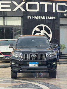 Toyota Prado VXR Usado 2023 - Product Image 1