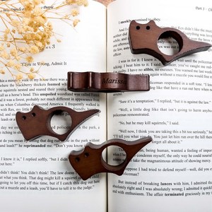 Support de livre en bois personnalisé pour le pouce, lecteur de livre à une main, porte-page, accessoire de lecture en bois fait main, vente en gros - Product Image 5