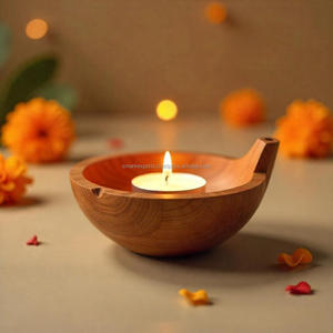 Support traditionnel en bois Diwali Diya pour décor de bougie de festival conçu pour les célébrations indiennes parfaites et les besoins de décoration intérieure - Product Image 3