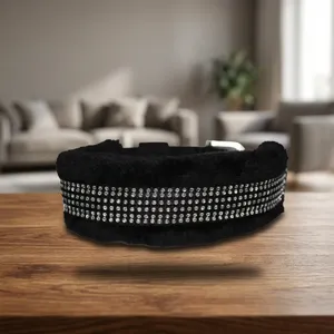 Collar de Nailon Premium para Perros con Anillo en D Resistente y Piedras de Divine International para Compradores Globales - Product Image 5