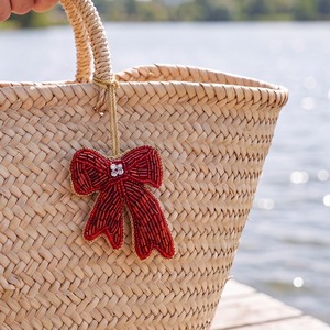 Porte-clés de luxe fait main avec broderie et perles, breloque moderne personnalisée pour cadeau, porte-clés ethnique, breloques pour sac à main - Product Image 5