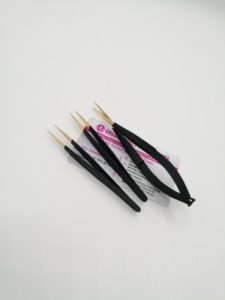 Pinzas de Cejas de Acero Inoxidable con Punta Inclinada y Recubrimiento de Color, Pinzas de Cejas de Primera Calidad con Logotipo Personalizado y Tijeras para Cejas con Resorte - Product Image 6