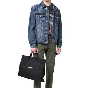 Venta caliente Hombres Stand Collar Jeans Jacket High Street Style Ropa de invierno hecha a medida Venta al por mayor disponible - Product Image 1