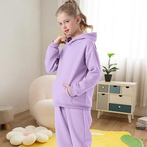 ชุดวอร์มเด็กแบบแอคทีฟแวร์ ออกแบบเองได้ เสื้อฮู้ด กางเกงขายาว ขายส่งจำนวนมาก - Product Image 3