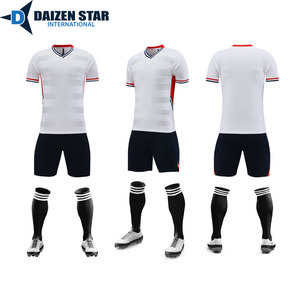 Uniforme de Fútbol DSI 100% Poliéster Transpirable de Manga Corta con Nombre de Equipo Personalizado Antibacterial de Secado Rápido y Superficie Lisa - Product Image 4