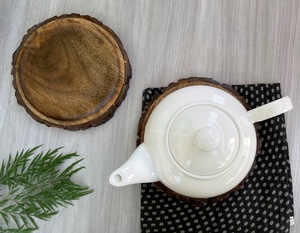 Juego de 2 Salvamanteles Redondos Rústicos de Madera Hechos a Mano de 8 Pulgadas para Ollas Calientes, Platos, Teteras y Sartenes para Mesa de Cocina - Product Image 5