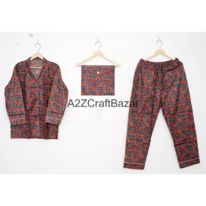 Nueva Llegada, Conjunto de Pijamas Largos de Algodón 100% con Diseño Floral de TOPSHOP, Cintura Elástica, Manga Larga, Suave, Liso y Transpirable - Product Image 1