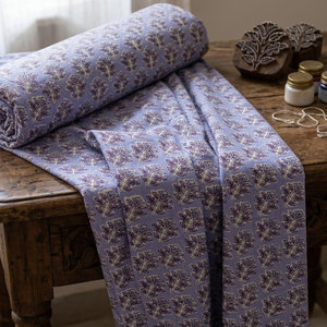 Tela de algodón floral morado lavanda con estampado a mano, suave y transpirable, material textil indio para vestidos, por metro, al por mayor. - Product Image 4