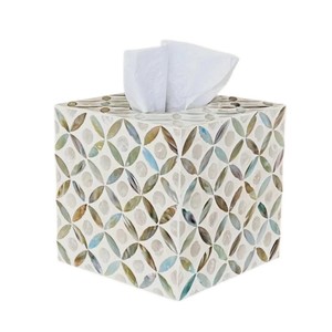 Boîte à mouchoirs en bois faite à la main avec incrustation de nacre pour la décoration de la maison - Product Image 1