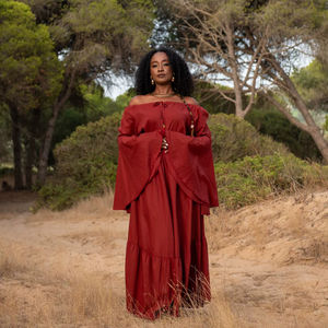 Robe longue féérique médiévale tendance 2026 en coton à manches cloche, style elfique bohème, vêtement féminin, robe maxi fantaisie Cottagecore - Product Image 1