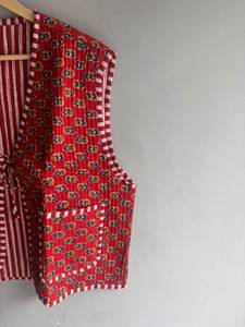 Gilet matelassé en coton rouge à fleurs pour femme, sans manches, col en V, poches plaquées, veste réversible, style printemps, CADEAU POUR ELLE - Product Image 3