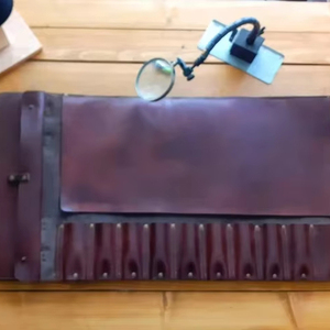 Bolsa de Cuero de Lujo Personalizada para Cuchillos de Chef, Estuche de Almacenamiento para Cocina y Viajes, Resistente y a Prueba de Olores LBKR-0057 - Product Image 1