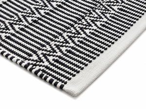 Tapis de porte géométrique moderne rectangulaire noir et blanc, tissage plat, pour la maison et la cuisine - Product Image 4