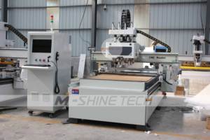 Routeur CNC quatre procédés Jinan M-shine 1328 pour la gravure et la découpe de meubles en bois et d'armoires - Product Image 2