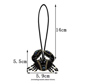 พวงกุญแจรูปแมงป่องสีดำ งานแฮนด์เมดสไตล์วินเทจ ประดับคริสตัลหลากสีสัน ตัวอักษรภาษาอังกฤษแบบเรียงต่อกัน พร้อมสายคล้องข้อมือ - Product Image 3