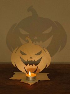 Portavelas de Halloween con forma de calabaza de metal, estilo Jack-O'-Lantern, con acabado mate negro premium y recubrimiento en polvo. - Product Image 4