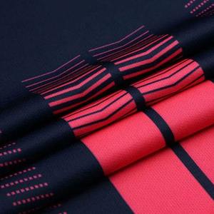 Tenue de football personnalisée simple et élégante pour hommes, vêtements d'entraînement et de sport personnalisés, nouveau design tendance - Product Image 6