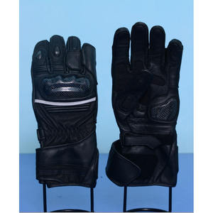Guantes de Motocicleta de Invierno de Cuero Negro Personalizados con Agarre para las Manos y Protección para los Nudillos y los Dedos para Ciclismo al Aire Libre - Product Image 2