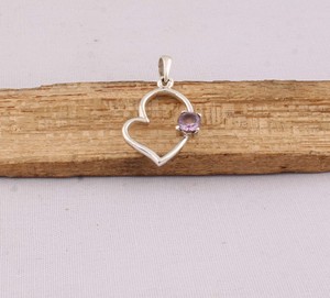 Colgante de amatista natural en forma de corazón, joyería de plata de ley 925, collar de corazón con piedra preciosa morada al por mayor para mujer, colgante hecho a mano. - Product Image 3