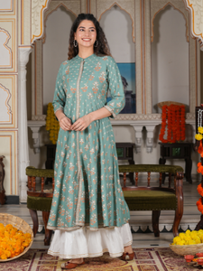 Kurta Anarkali vert en rayonne à imprimé floral pour femme, avec col mandarin et manches trois-quarts, conçu pour la mode ethnique mondiale - Product Image 6