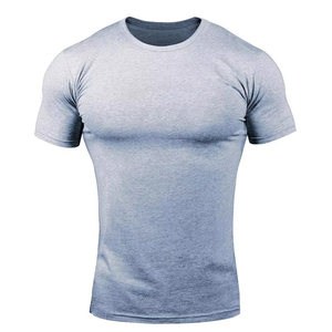 Camisetas deportivas personalizadas al por mayor para hombre y mujer, de secado rápido, manga corta, para gimnasio, fitness y deportes. - Product Image 5