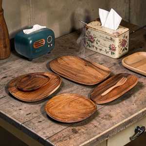 Bandejas de Servir de Madera Ovaladas Hechas a Mano con Diseño Rústico, Juego de Varias Piezas para Mesa de Comedor - Product Image 1