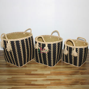 Conteneur de stockage de feuilles de palmier de haute qualité avec poignées de corde, panier fait main pour usage domestique et boîte-cadeau - Product Image 1