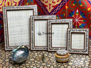 Marco de Fotos Vintage Creativo con Incrustaciones de Madreperla y Acabado Brillante, Hecho a Mano por Tradebyd - Product Image 4