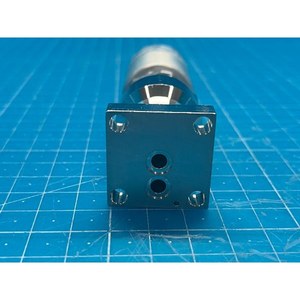 Commutateur KVM industriel VETRA VIP-8822LAM5A d'occasion – Pièces d'équipement semi-conducteur de génération précédente - Product Image 3