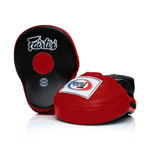 นวมคิกบ็อกซิ่ง Fairtex สีชมพูสำหรับมืออาชีพ - แผ่นป้องกันการตีโค้งน้ำหนักเบา - อุปกรณ์กีฬาต่อสู้ที่ทนทานสำหรับโค้ช - Product Image 1
