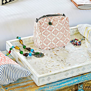 Bandeja de servicio rectangular de tamaño personalizable Bandeja de resina de nácar India hecha a mano de alta calidad Bandeja de servicio de la mejor calidad - Product Image 3