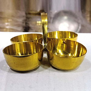 Ensemble de bols de service en métal doré à quatre sections avec poignée centrale, ustensiles de cuisine, artisanat, décoration de table, centre de table décoratif, cadeau - Product Image 3
