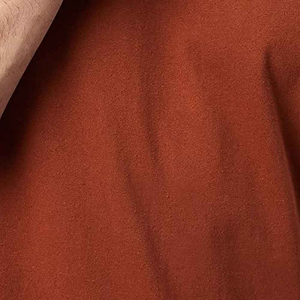 T-shirt homme rouge rouille col rond manches courtes coupe classique décontracté tricoté 100 % coton couleur unie tissu jersey - Product Image 4