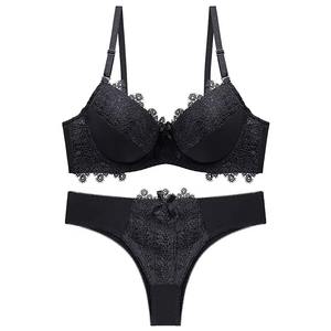 Conjunto de Ropa Interior Deportiva de Dos Piezas con Relleno Extraíble para Mujer, Sujetador Deportivo y Braguitas de Algodón 100% - Product Image 5