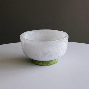 Tazón Decorativo de Resina Ecológica Hecho a Mano, Libre de BPA, Ligero y Pulido, para Servir Frutas, Ensaladas y Decorar la Mesa - Product Image 2