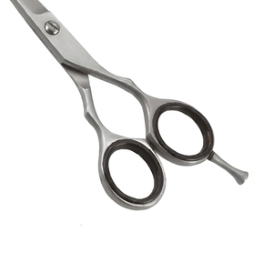 Tijeras Profesionales para Cortar Cabello al por Mayor, Tijeras de Acero Inoxidable para Salón de Belleza y Barbería, Fabricación de Marca Privada en Pakistán - Product Image 5
