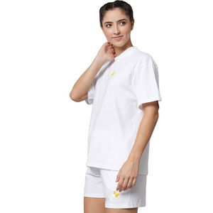 Vente flash - Ensemble deux pièces pour femmes avec t-shirt et short imprimé étoiles, tissu léger personnalisé en polyester - Product Image 4