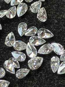 เพชรทรงลูกแพร์หลวมๆ ที่เพาะเลี้ยงในห้องปฏิบัติการ สำหรับทำเครื่องประดับ สี D-E ความสะอาด VVS-VS น้ำหนักรวม 5 กะรัต ขนาด 4.25-5.60 มม. เหมือนเพชรธรรมชาติ - Product Image 2